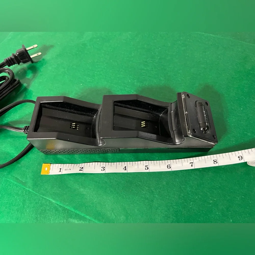 NYKO Charge Base for use with Xbox double controllers